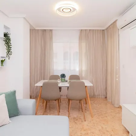 Ferienwohnung Piso En El Centro Torrevieja Exterior foto